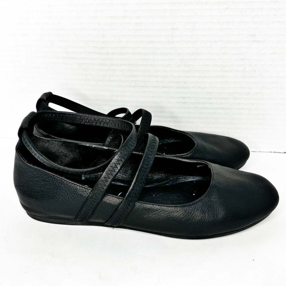 Eileen Fisher Black Flats